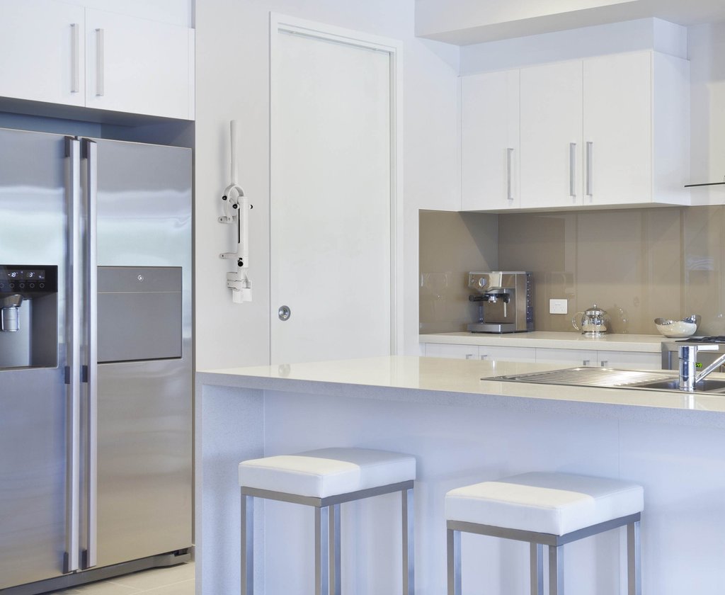 BOJ Professional Wine Opener White Wall Mounted Corkscrew Vintage 10403 bojpro.com